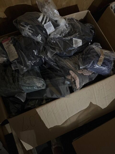 332 € Lot Nr.120 – Markenbekleidung Mix Damen & Herren, Top-Marken, Größen gemischt, Kategorie A/B/C, Lagerware Deutschland, Restposten, Gro