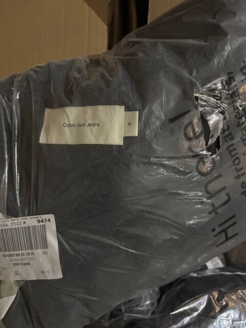 369 € Lot Nr. 123 – 58 Stk. Markenbekleidung Damen/Herren Mix, Kundenrücksendungen, Top-Marken, nur 6,36 € pro Stück