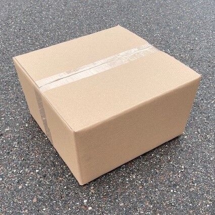 Versandkarton 2-wellig  Innenmaße LxBxH 340x340x170mm 