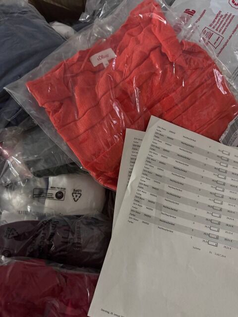 365 € Lot Nr.125 – 81 Stk Markenbekleidung Damen & Herren Mix, Top-Marken wie Nike, Adidas, Tommy Hilfiger, Hugo Boss, Guess u.v.m.