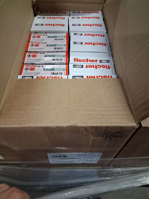 61 Paletten Fischer Schrauben usw. 18.866 kg