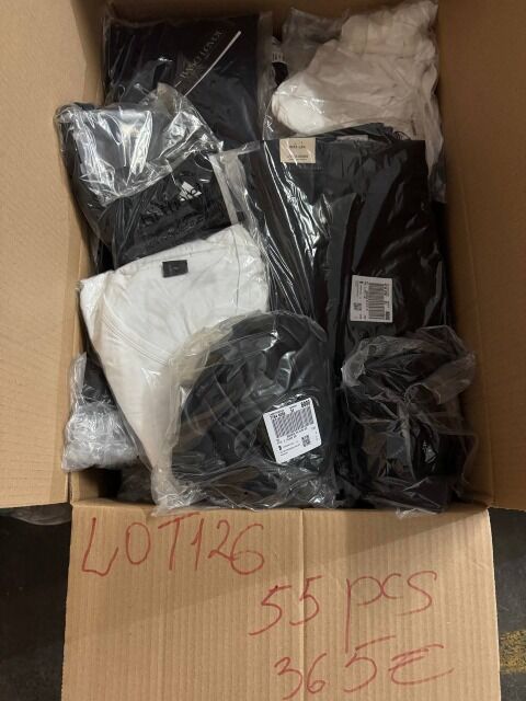 365 € Lot Nr.126 – 55 Stk Markenbekleidung Damen & Herren Mix, Retailwert 3810 €, Top-Marken wie Nike, Adidas, Tommy Hilfiger, Levi’s