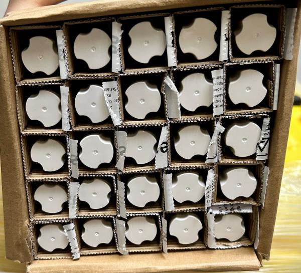 LED-Röhren T8 150cm- 24W - ca. 15 Jahre Lebensdauer - 14 Packung á 25 STK verfügbar