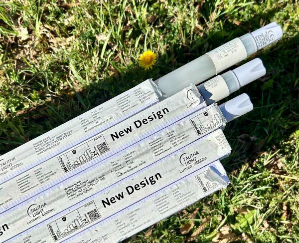 LED-Röhren T8 150cm- 24W - ca. 15 Jahre Lebensdauer - 14 Packung á 25 STK verfügbar