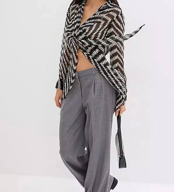 2,30 € Stock women's blouses category A, sizes 38-54, summer spring fall season, minimum order 20 pieces, fast shipping from Germany