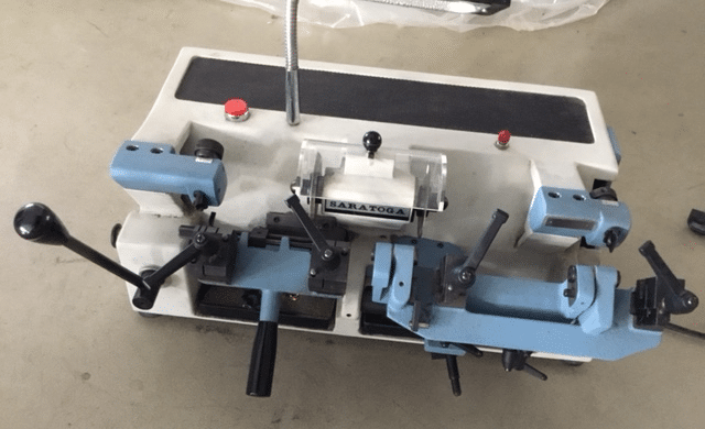 Schlüsselmaschine Schlüsselfräse Schlüsselrohlinge