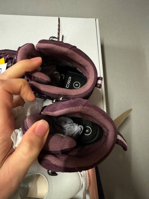 1,50 € / Paar STOCK Markenschuhe Mix A/B/C ab 50 Paar Herren Damen Kinder alle Saisons Adidas Nike Puma Reebok Geox Vans UGG Timberland