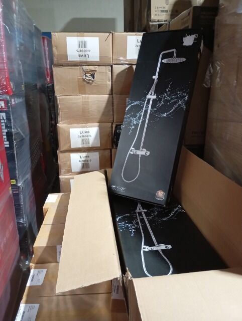 Duschsystem LUVA Selection mit Thermostat und Edelstahl-Regendusche