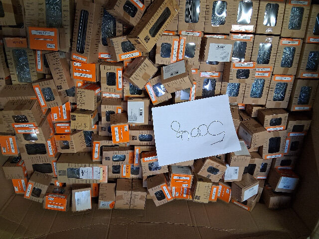 20 Paletten 8.464 kg Nägel / Kleineisen / Blister usw.