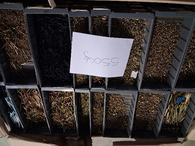 20 Paletten 8.464 kg Nägel / Kleineisen / Blister usw.