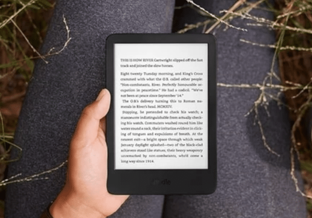 Amazon Kindle (16GB) 2024 – Black No Ads E-Reader