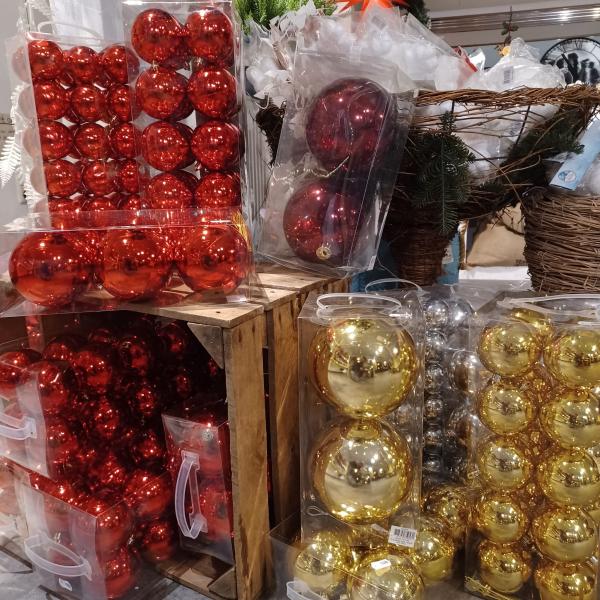 Mix Palette: XXL Weihnachtskugeln glänzend Kunststoff verschiedene Artikel Christbaumkugeln Outdoorkugeln Posten Abverkauf Lagerverkauf