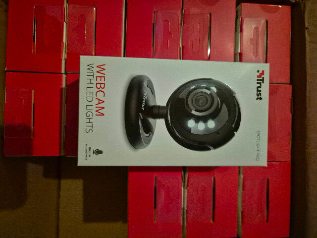 35x Webcam - Trust SpotLight - Mikrofon und LED Light