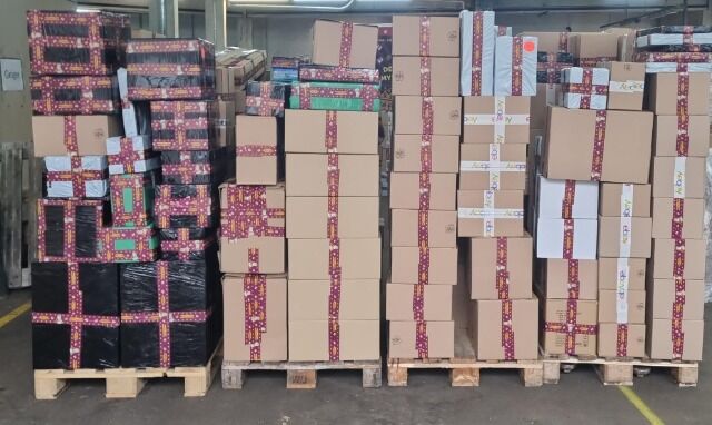 Weihnachtskracher Wundertüten Mysterytüten Wunder Mystery Secret Packs Pakete Tüten Sonderposten Neuware Restposten