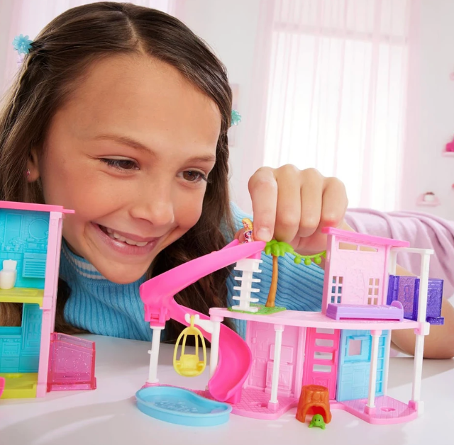Barbie Mini BarbieLand House CDU 4 – Pink & Yellow Slides – Mattel – A-Ware