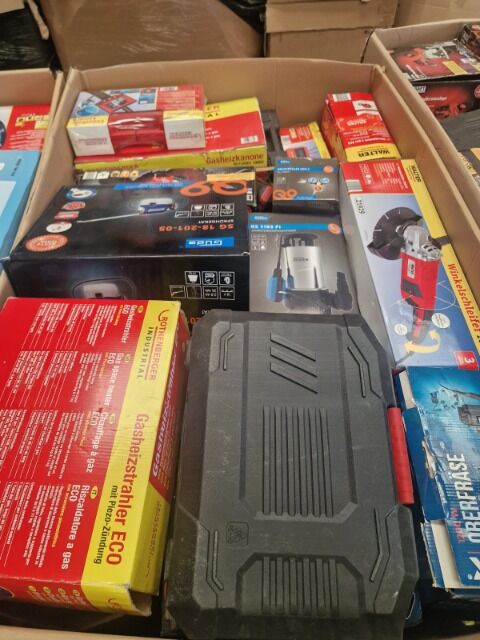 restposten sonderposten retouer ware 