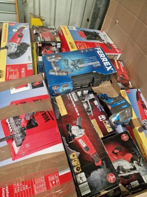 restposten sonderposten retouer ware 