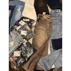 6,50 € pro Stück – Mix Damen- und Herrenjeans S–XXL, Kategorie A, Neuware von EU-Marken, verschiedene Modelle, Mindestbestellung 20 Stk