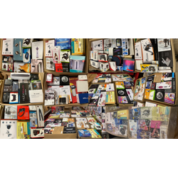 Gemischt ware von Amazon pro kilo 6 Euro   solange der vorrat reicht