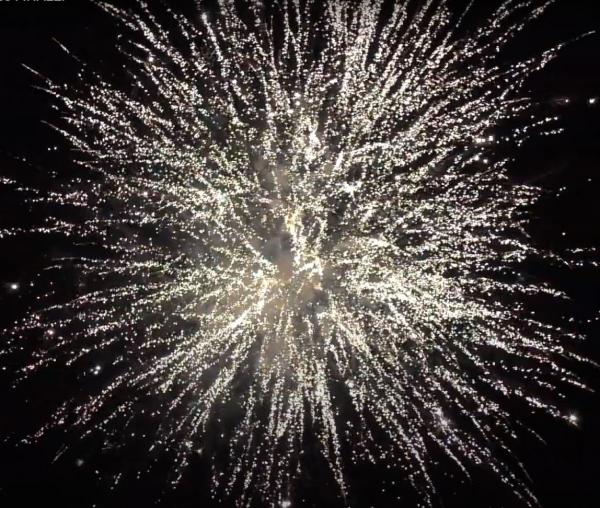 Transbomber 144-Schuss MEGA Verbund Feuerwerk Silvester