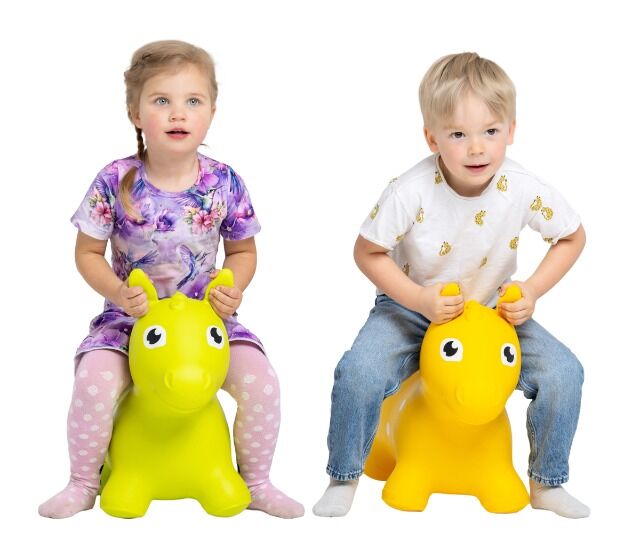 Mixed pallet - 120 pcs European-made Hopping Animals