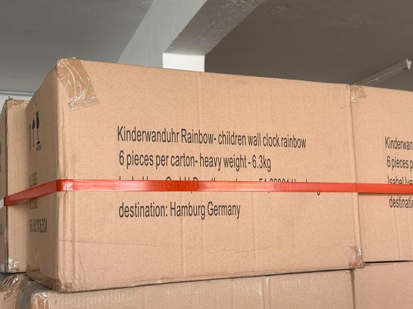 Isabel Iven Designer Wanduhr Blau mit Regenbogen für Kinder