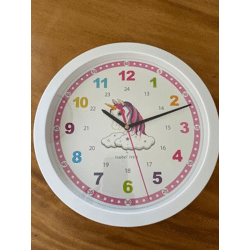 Isabel Iven Designer Wanduhr Rosa Pink mit Einhorn für Kinder