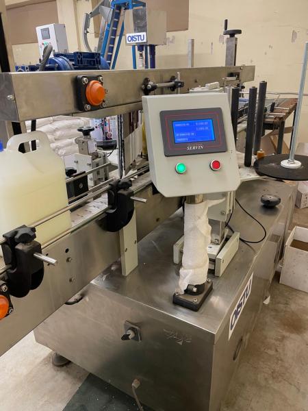 1 L - 5 L canisters jerry can automatic labeling machine