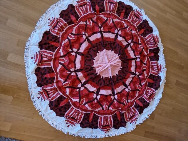 1 Karton schöne, runde Baumwolldecken Mandala-Design, rot/weiß, Durchmesser 1,50m