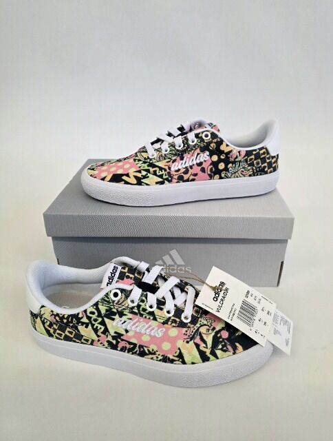 Mix aus Sport- und Markenschuhen