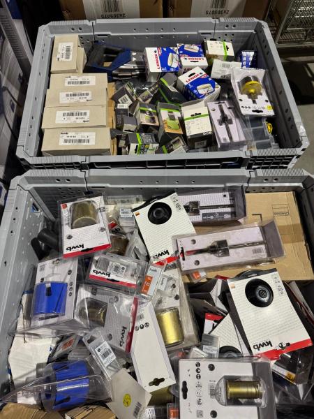 Sonderposten Werkzeuge/ Zubehör verschiedene Marken Mix/ kg: Connex, KWB, DeWalt, Metabo, Hikoki, Gedore, Hazet, Essve, Famag, JCB