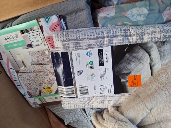 Mix Paletten mit Heimtextilien 270 € pro Paletten/box