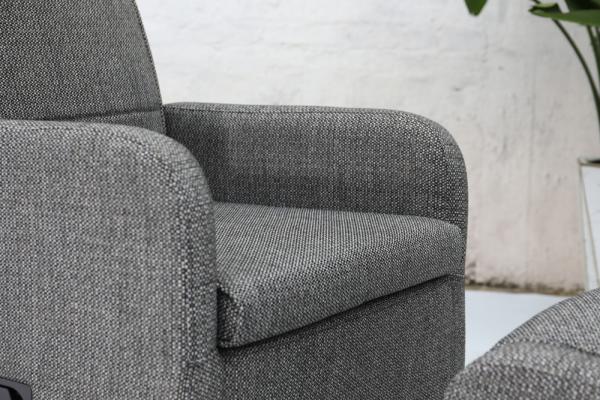 Riga – Relaxsessel mit Fußhocker