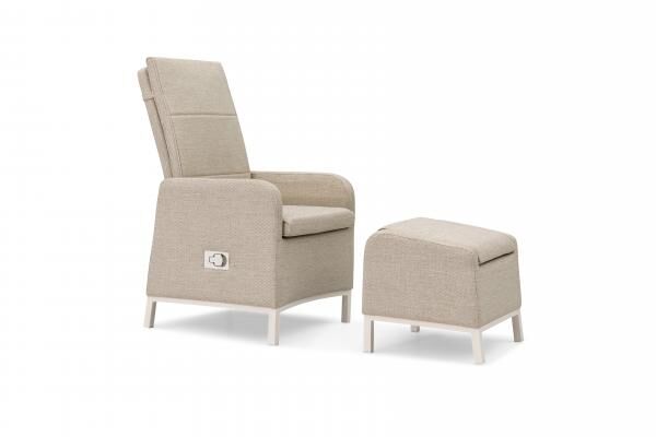 Riga – Relaxsessel mit Fußhocker