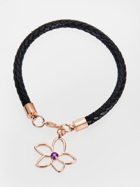 Damenarmbanduhr mit Armband von Pierre Cardin