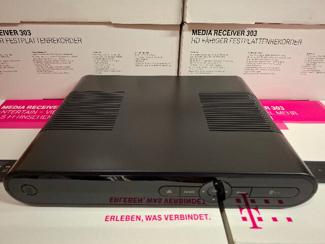 Sonderposten Telekom Media Receiver 303 – 27 Stück (16x Neu, 11x Gebraucht) + Fernbedienungen + integrierter 500GB HDD – Ersatzteilspender