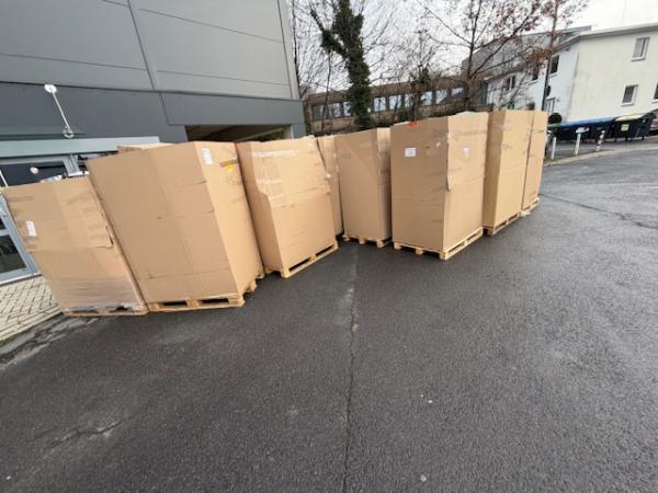 AMAZON WAREHOUSE BRANDED GOODS MIXED PALLETS MIX PALLETS ELECTRIC HOUSEHOLD RETURN GOODS REMAINING STOCK 