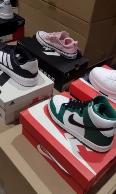 Mixposten Marken-Sneaker (Nike, New Balance, Adidas, etc.)