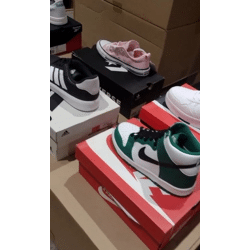 Mixposten Marken-Sneaker (Nike, New Balance, Adidas, etc.)