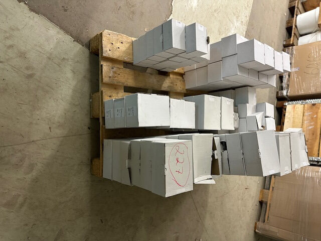 Winkelhaken Schrauben mit Dübel bis zur Größe 10 x 135 mm Palette 227