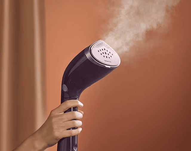 Philips STH7050/30 Dampfglätter – leistungsstarker Hand-Dampfglätter für schnelles und schonendes Glätten von Kleidung. Ideal zum Auffrische