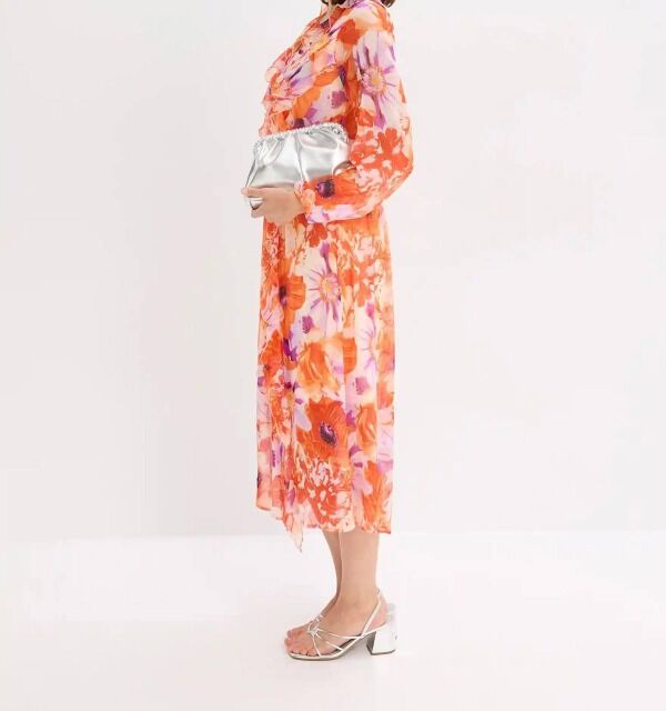 3,50 € Damenkleider Lagerware Kategorie A, Sommer-, Herbst- und Frühjahrssaison, Größen 36–54, Mindestbestellmenge ab 20 Stück