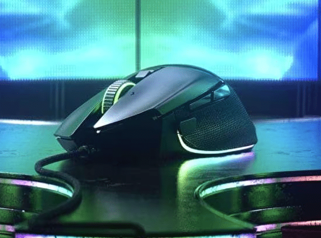 Razer Basilisk V3 – Ergonomische RGB Gaming-Maus – Neu