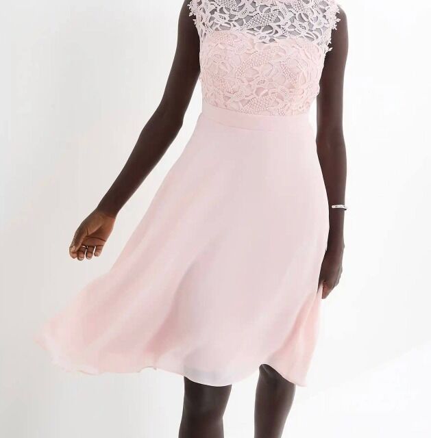 3,50 € Stock Damenkleider Kategorie A, Sommer Herbst Frühjahr, Größen 36–54, Mindestmenge 20 Stück, schneller Versand aus Deutschland