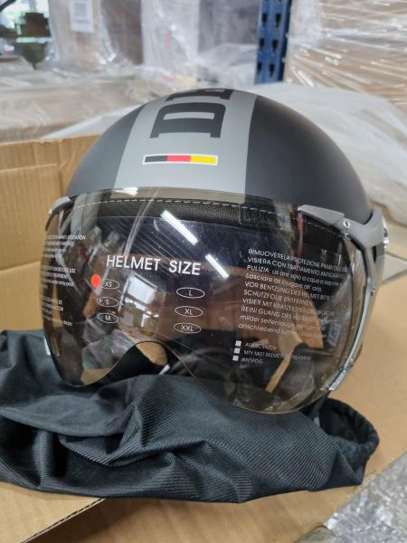 942 Stück Helme Motorradhelme Jethelme Crosshelme Rennhelme Online Preis 109.000 €