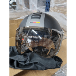942 Stück Helme Motorradhelme Jethelme Crosshelme Rennhelme Online Preis 109.000 €
