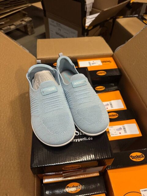 7,50 € Dockers Sneakers für Damen Mädchen Kategorie A neu in Originalkartons Ware auf Lager in Deutschland