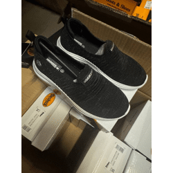 7,50 € Sneakers Dockers neu Originalkartons Größen 31–38 500 Paar für Frauen Mädchen Kinder Lager in Deutschland Versand weltweit