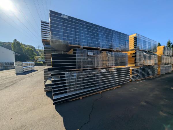 2. Wahl Sandwichpaneele und Dachpaneele– günstig und vielseitig einsetzbar **SOFORT ab LAGER**