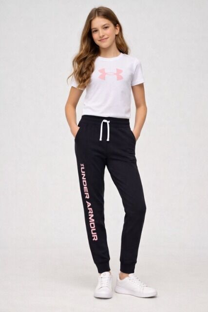 Sporthosen für Mädchen und junge Damen von Under Armour